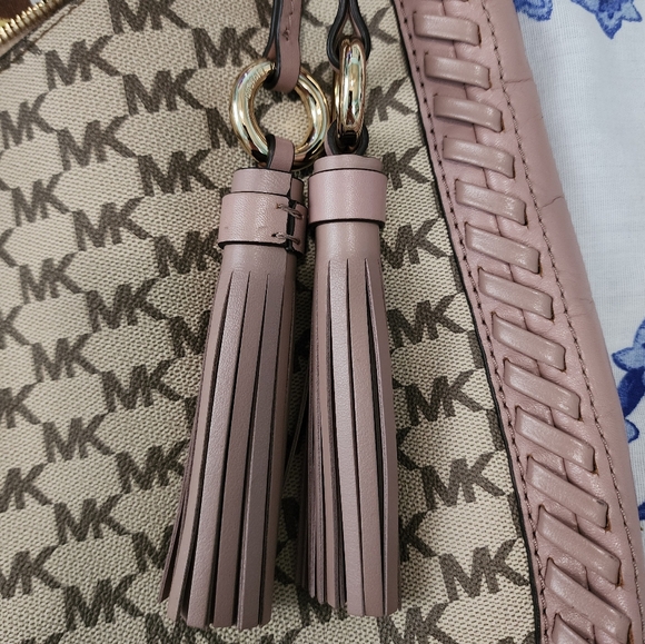 Michael Kors Lydia Signature Hobo Tassel Shoulder Bag - Picture 9 of 9